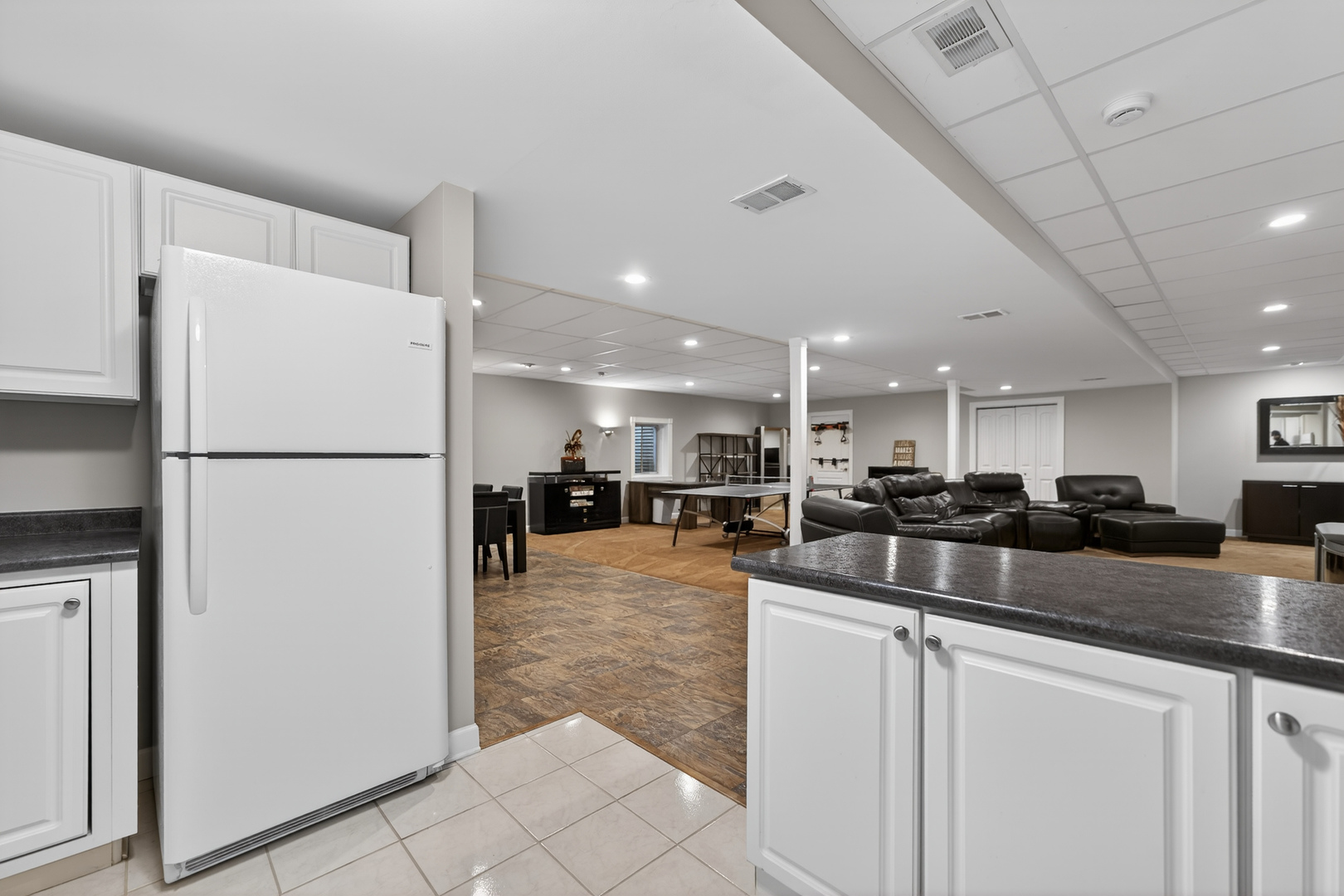 127 Rose Drive, Bloomingdale, IL 60108