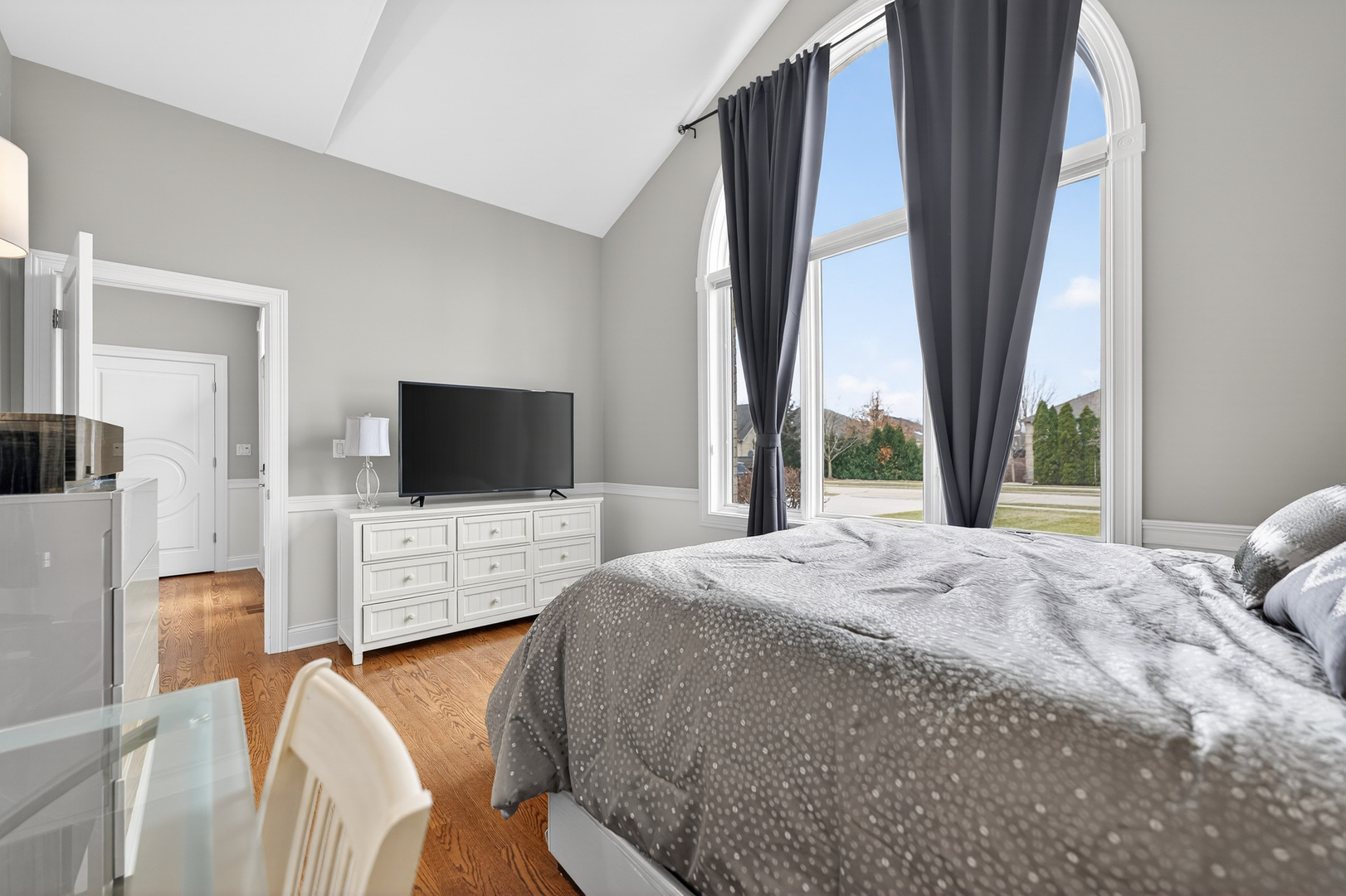 127 Rose Drive, Bloomingdale, IL 60108