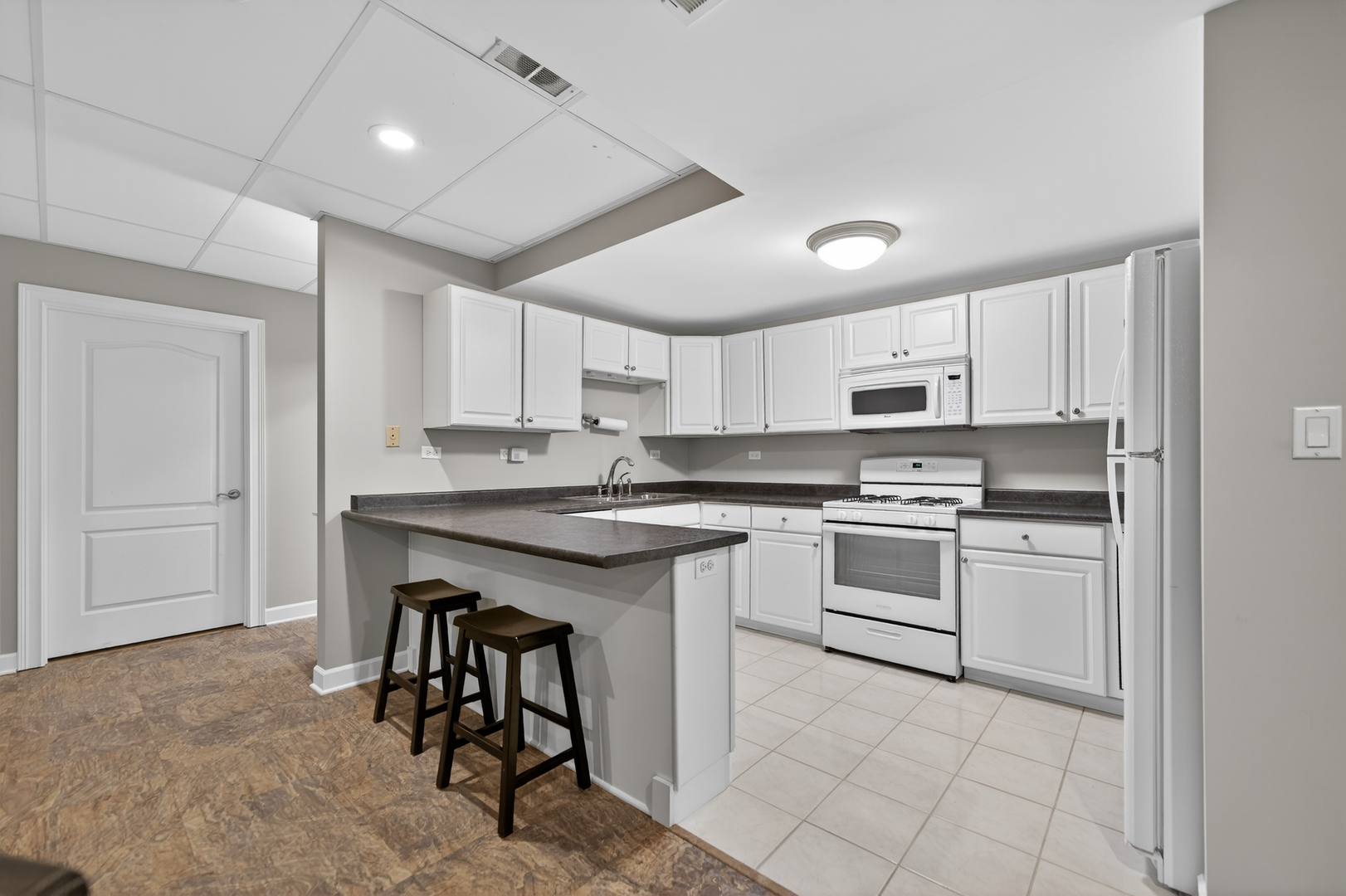 127 Rose Drive, Bloomingdale, IL 60108