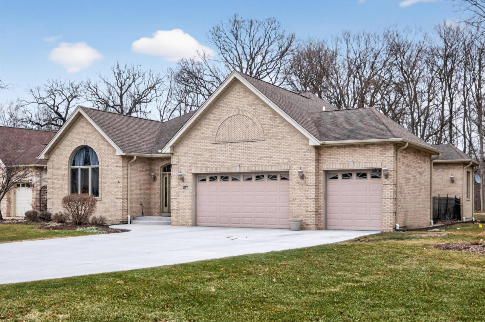 127 Rose Drive, Bloomingdale, IL 60108