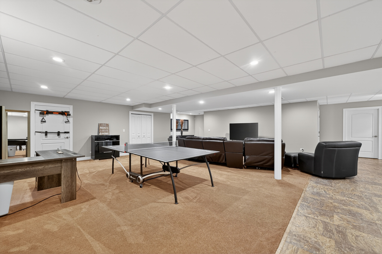 127 Rose Drive, Bloomingdale, IL 60108