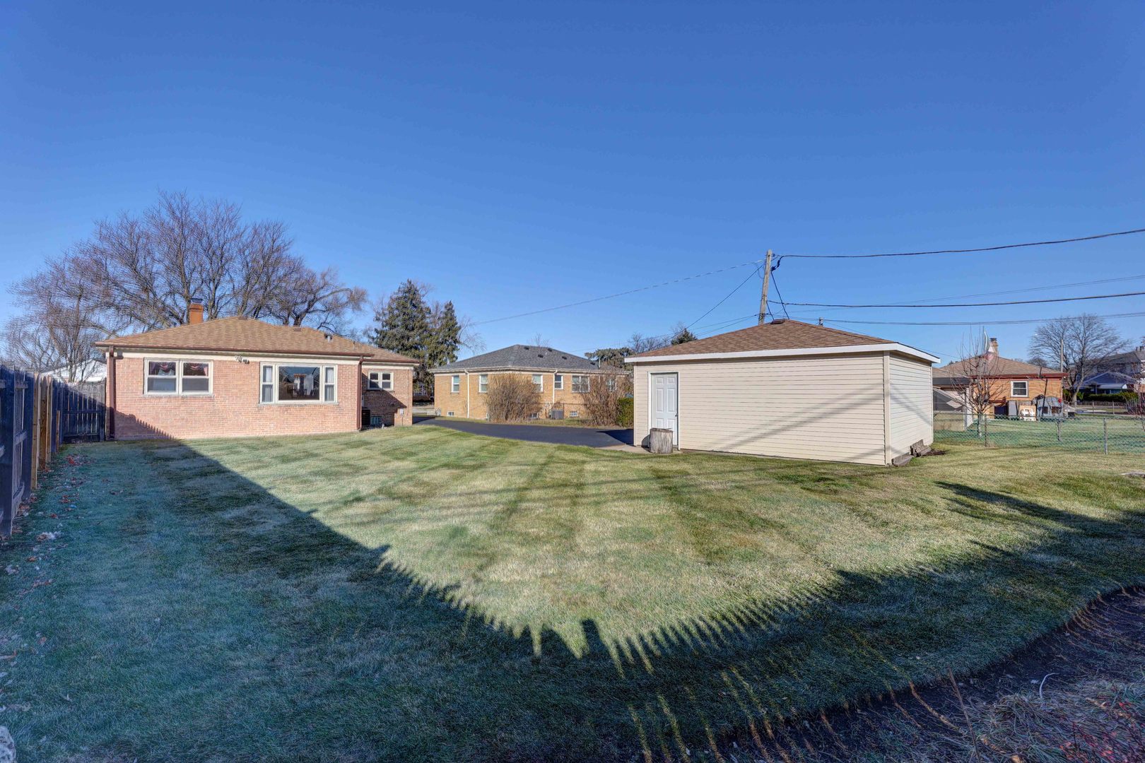 11111 Shelley Street, Westchester, IL 60154