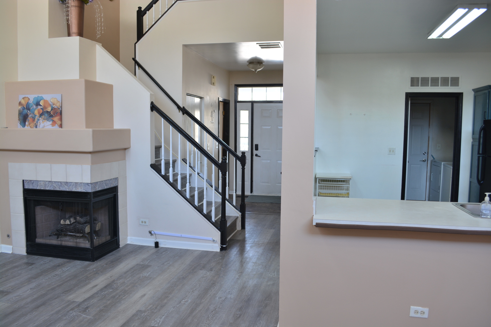 1401 Grayshire Court #1401, Elgin, IL 60120