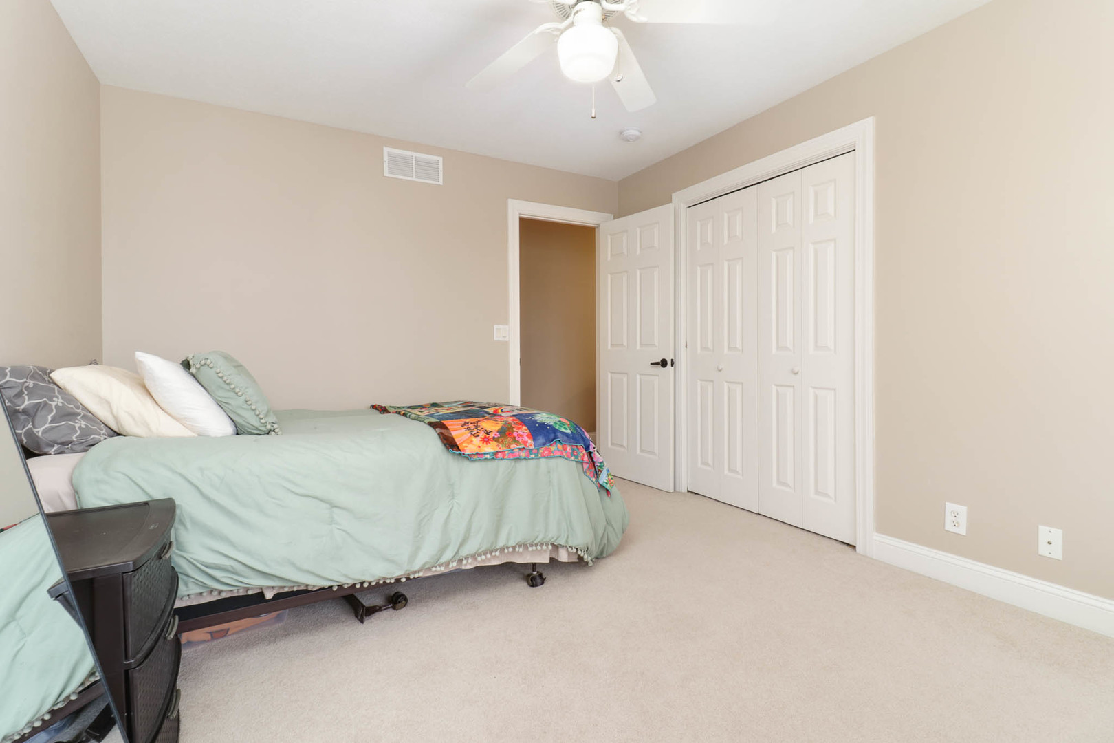 4 Scofield Court, Bloomington, IL 61704