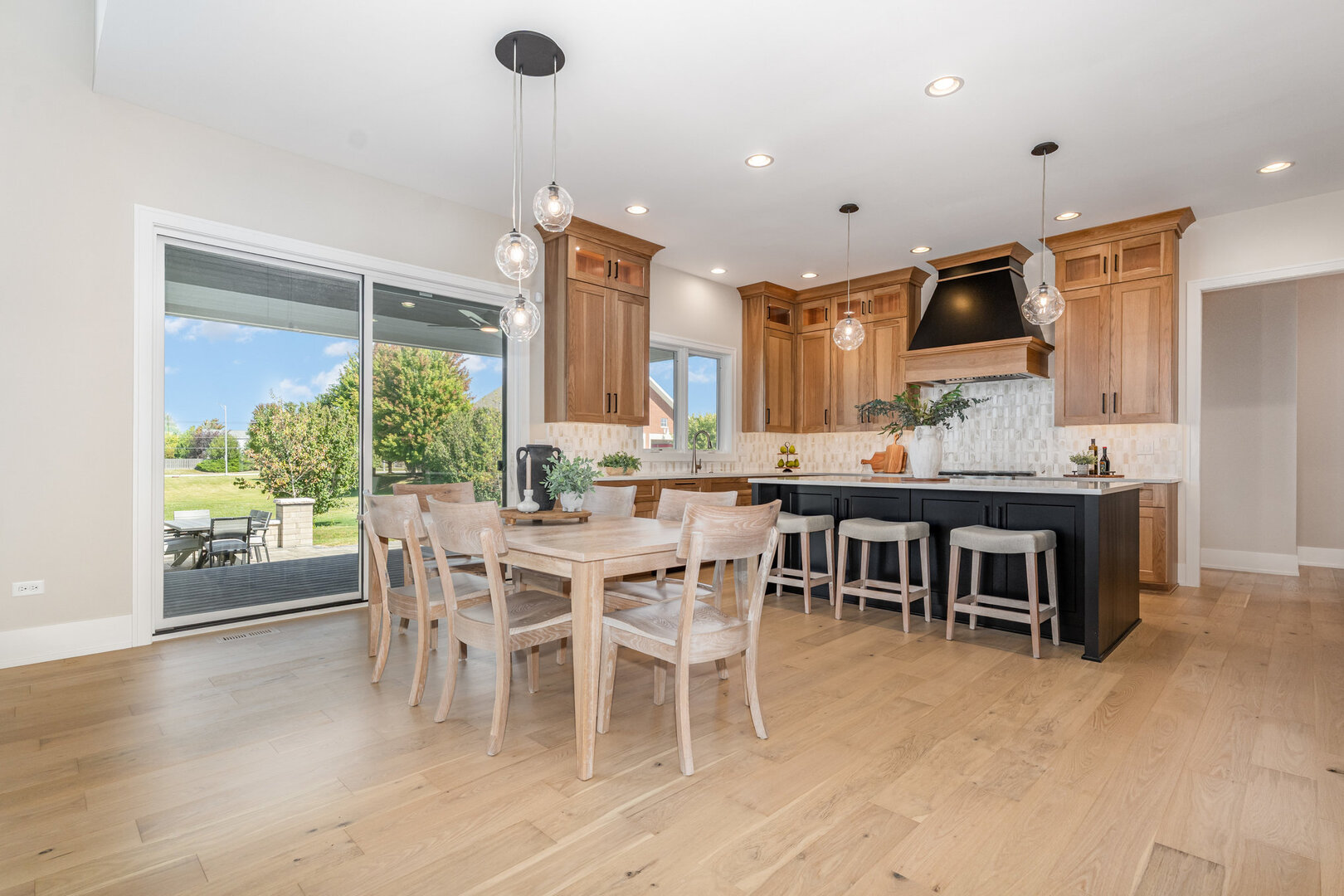 12021 S Stallion Drive, Plainfield, IL 60585