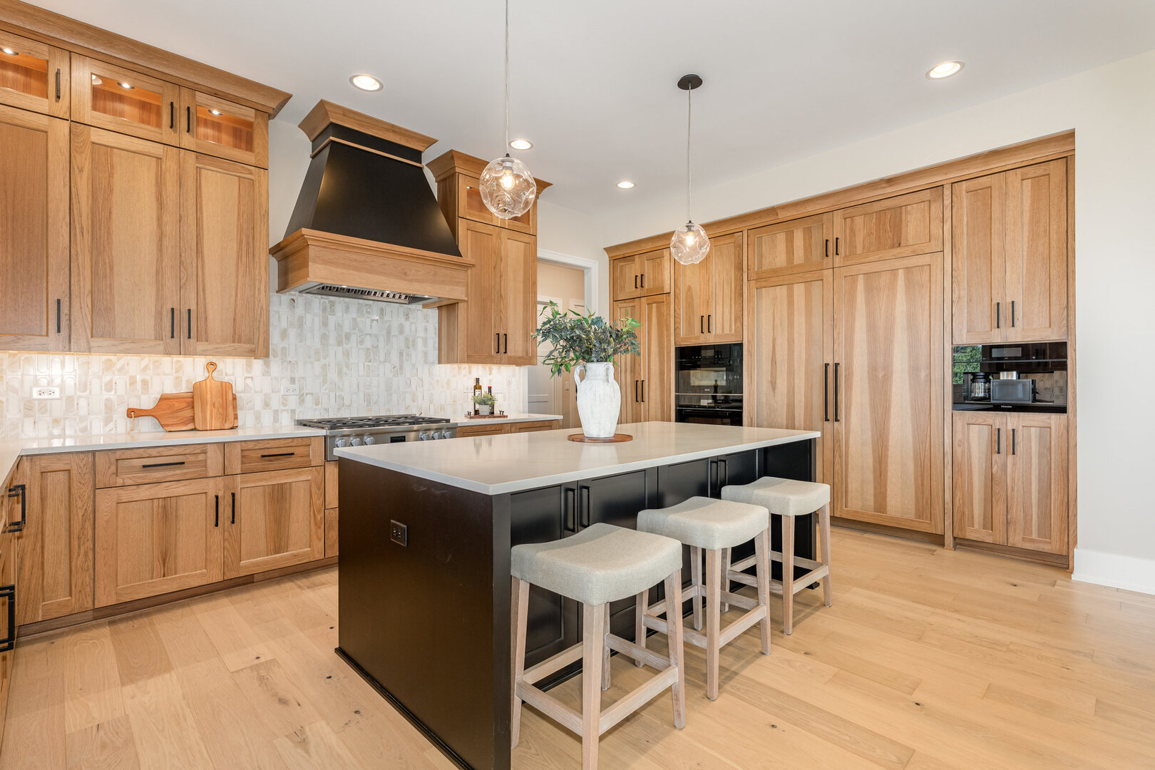 12021 S Stallion Drive, Plainfield, IL 60585