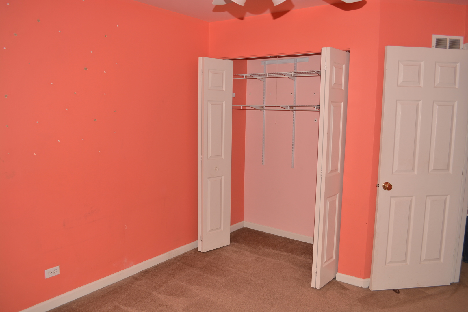 2068 NORWICH Drive, Bartlett, IL 60103