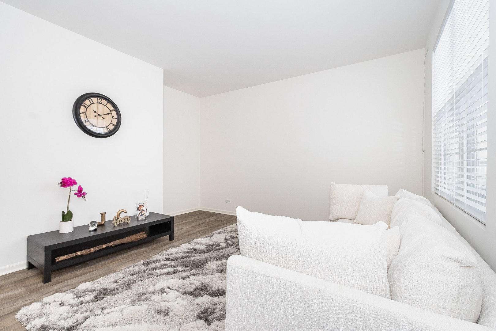 382 Hemlock Lane, Oswego, IL 60543