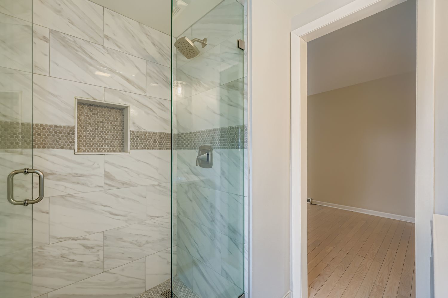 887 Ingram Place, Des Plaines, IL 60016