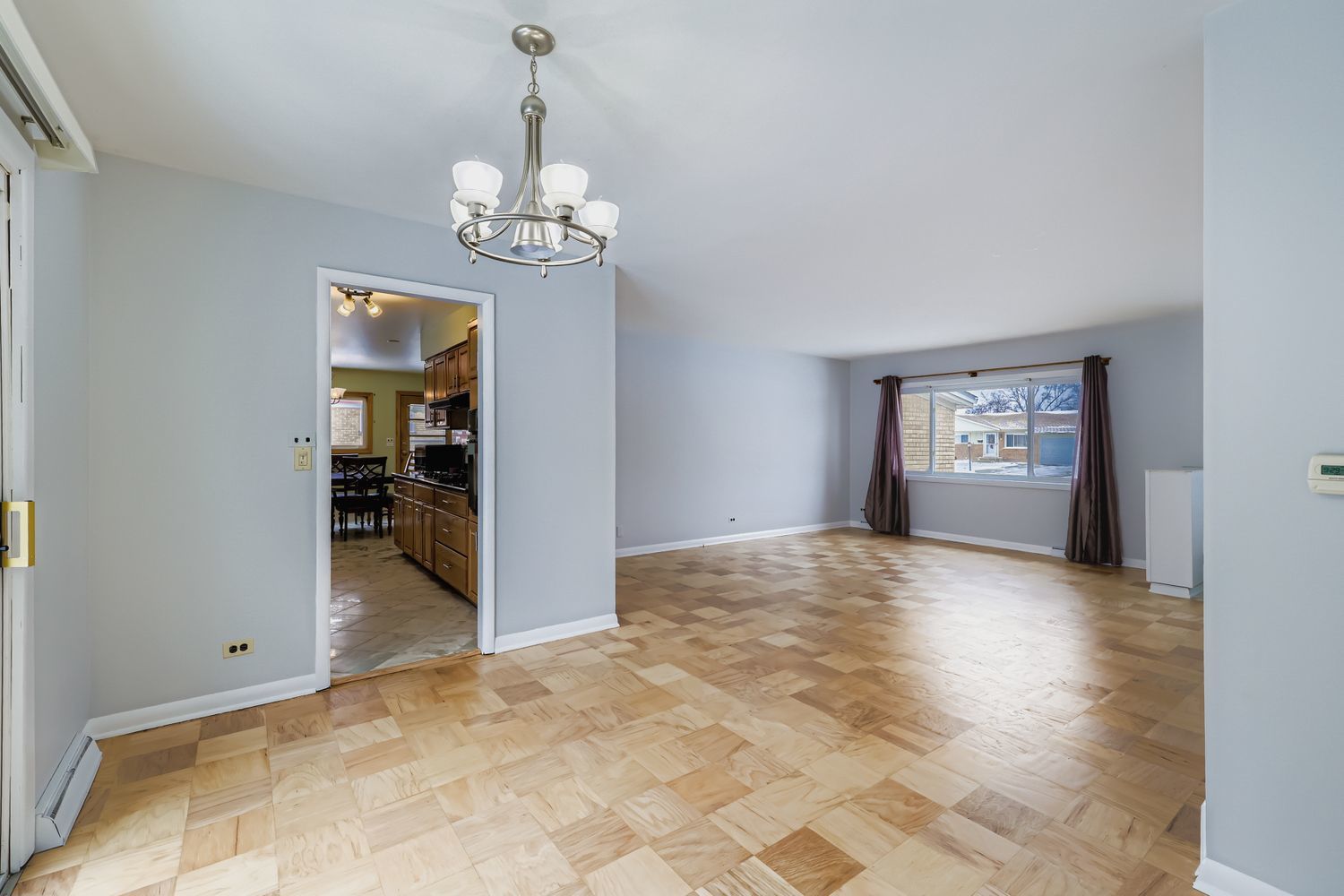 887 Ingram Place, Des Plaines, IL 60016