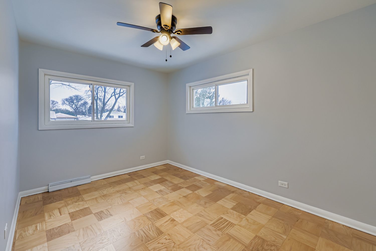 887 Ingram Place, Des Plaines, IL 60016