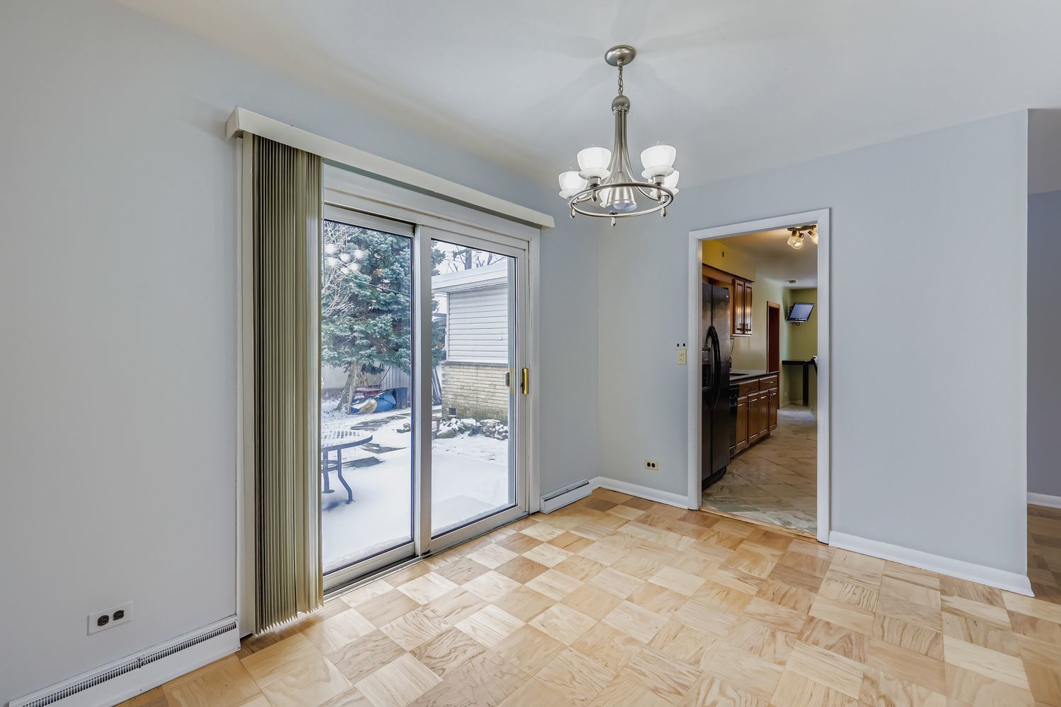 887 Ingram Place, Des Plaines, IL 60016