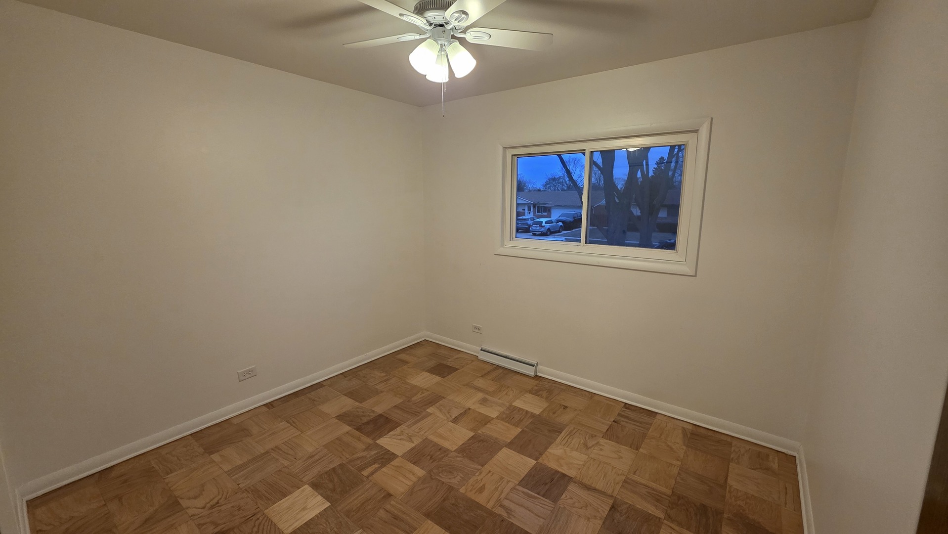 887 Ingram Place, Des Plaines, IL 60016