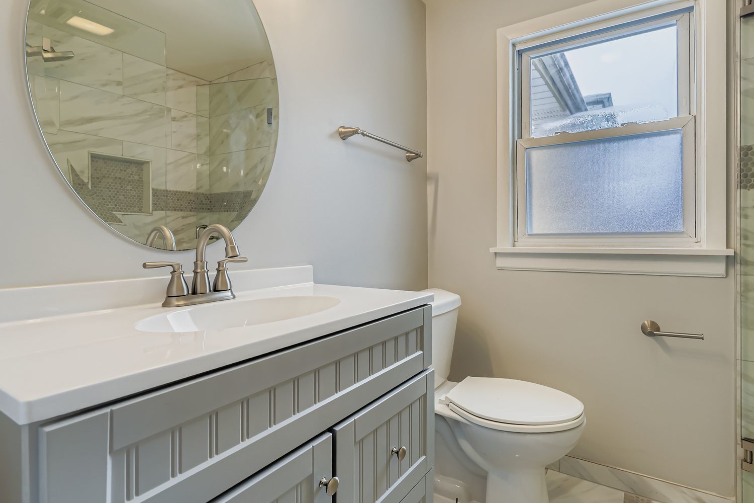 887 Ingram Place, Des Plaines, IL 60016