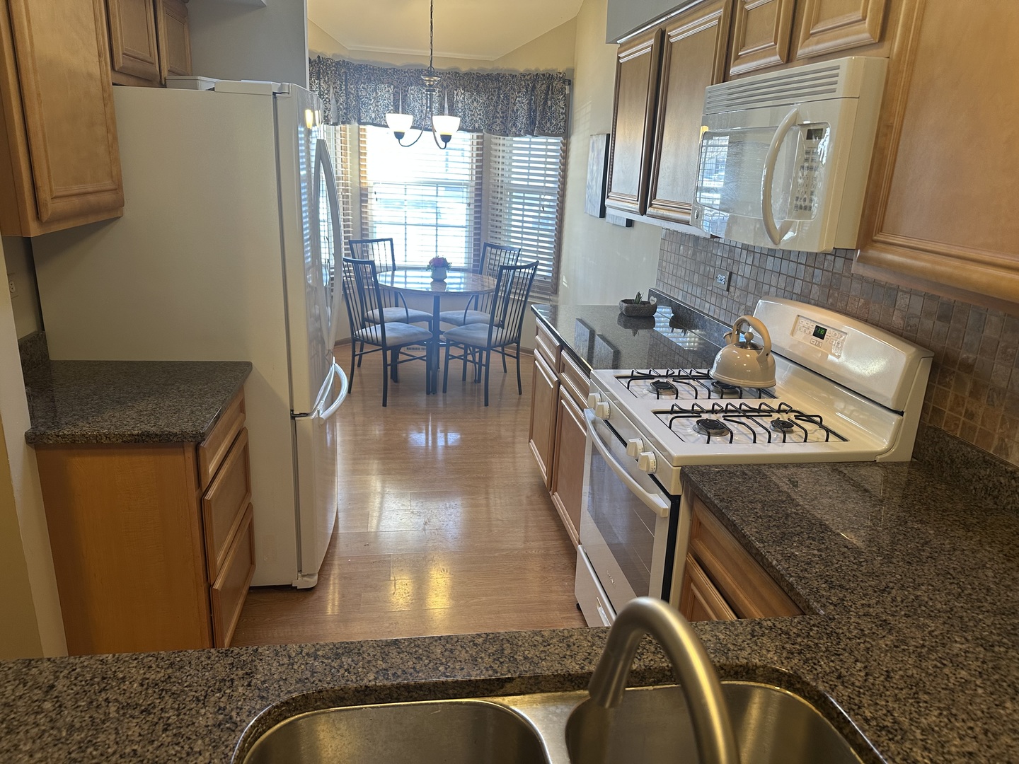 1478 W Sapphire Drive, Hoffman Estates, IL 60192