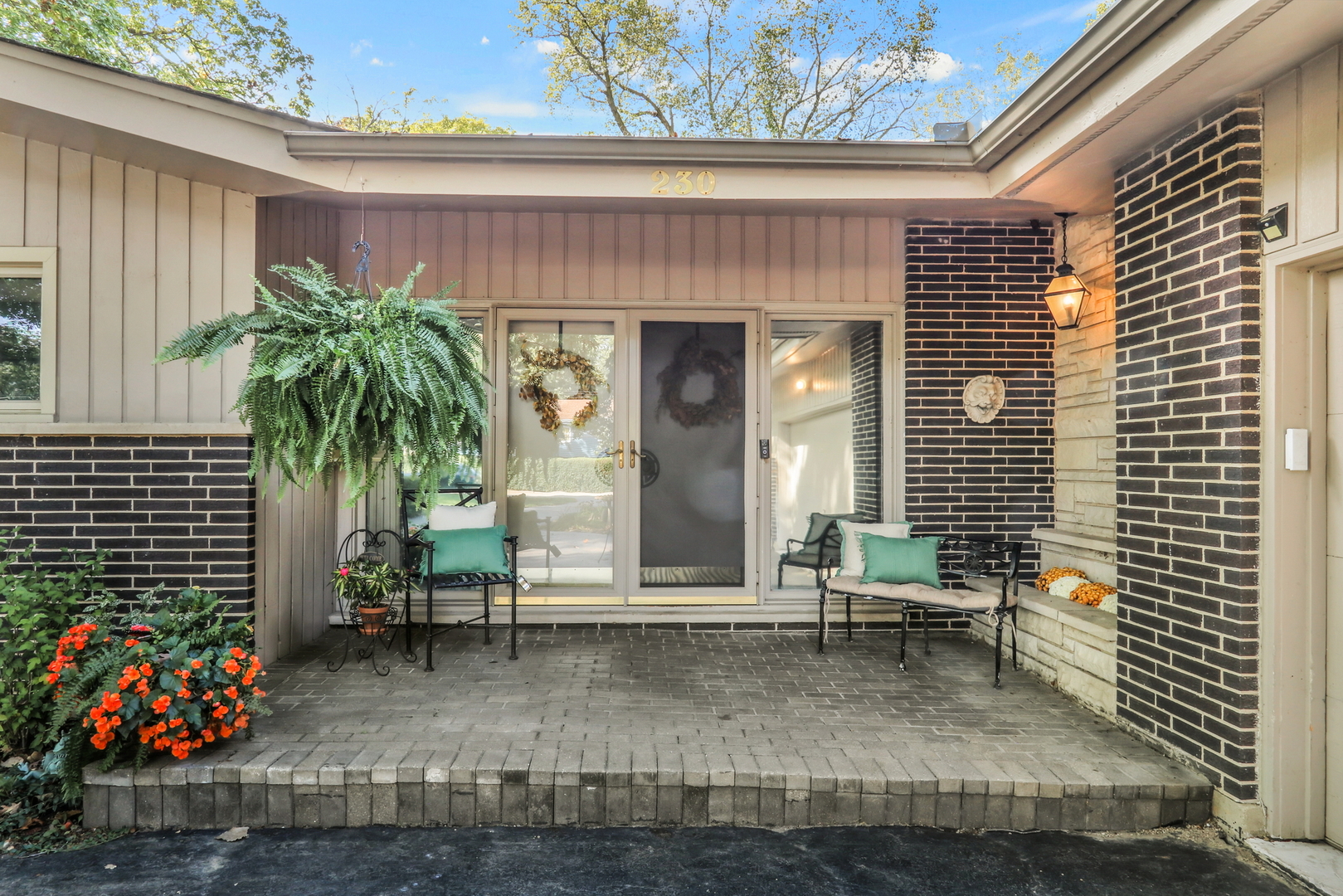 230 N Alleghany Road, Grayslake, IL 60030