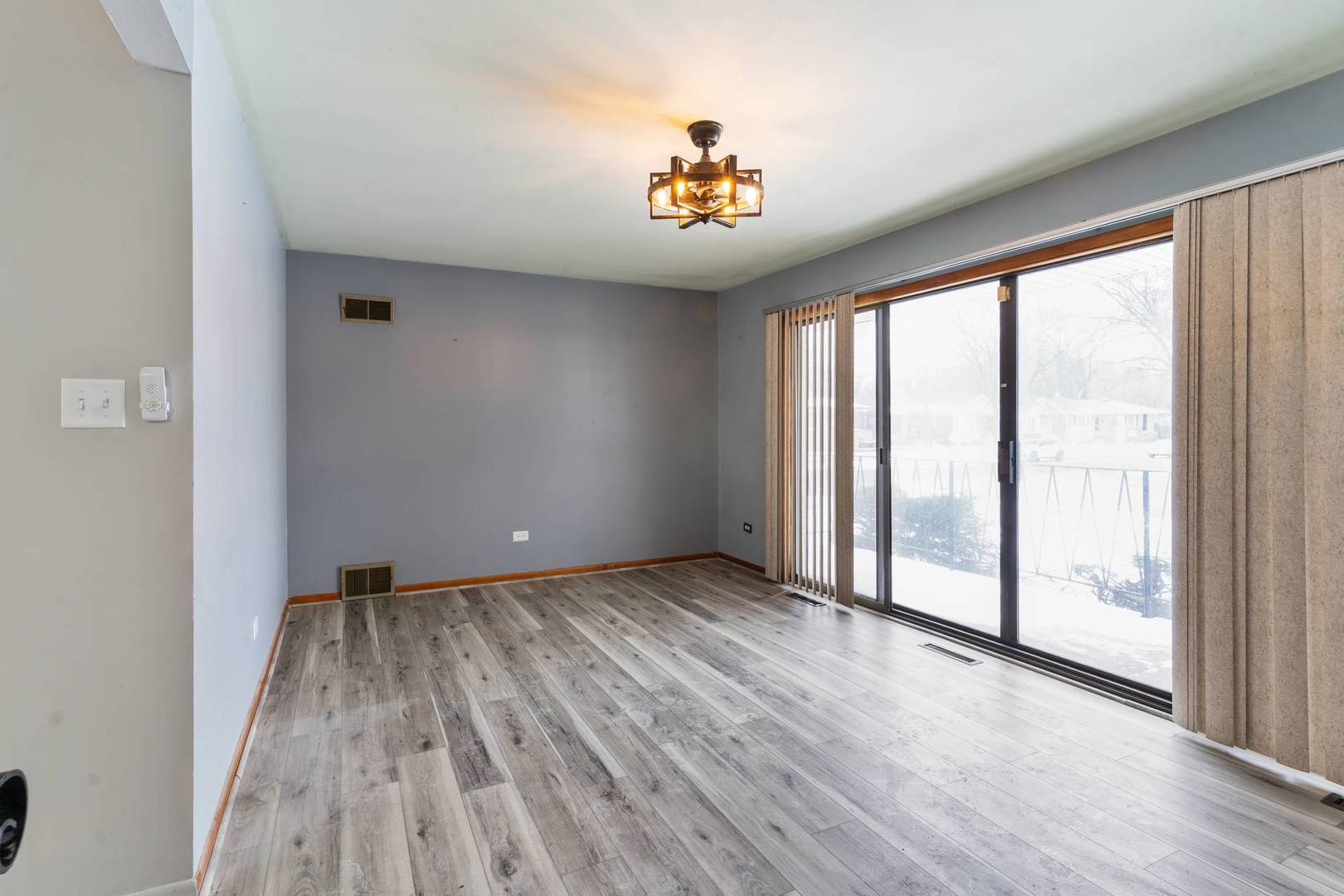 2206 W 81st Place, Chicago, IL 60620