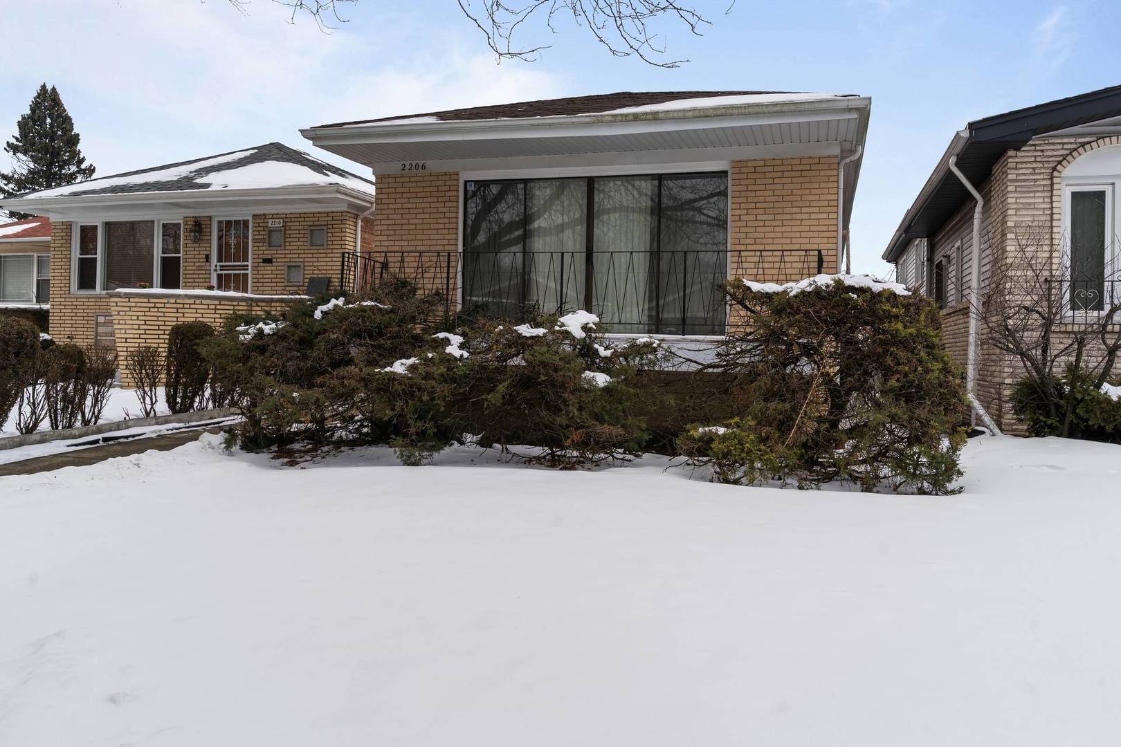 2206 W 81st Place, Chicago, IL 60620