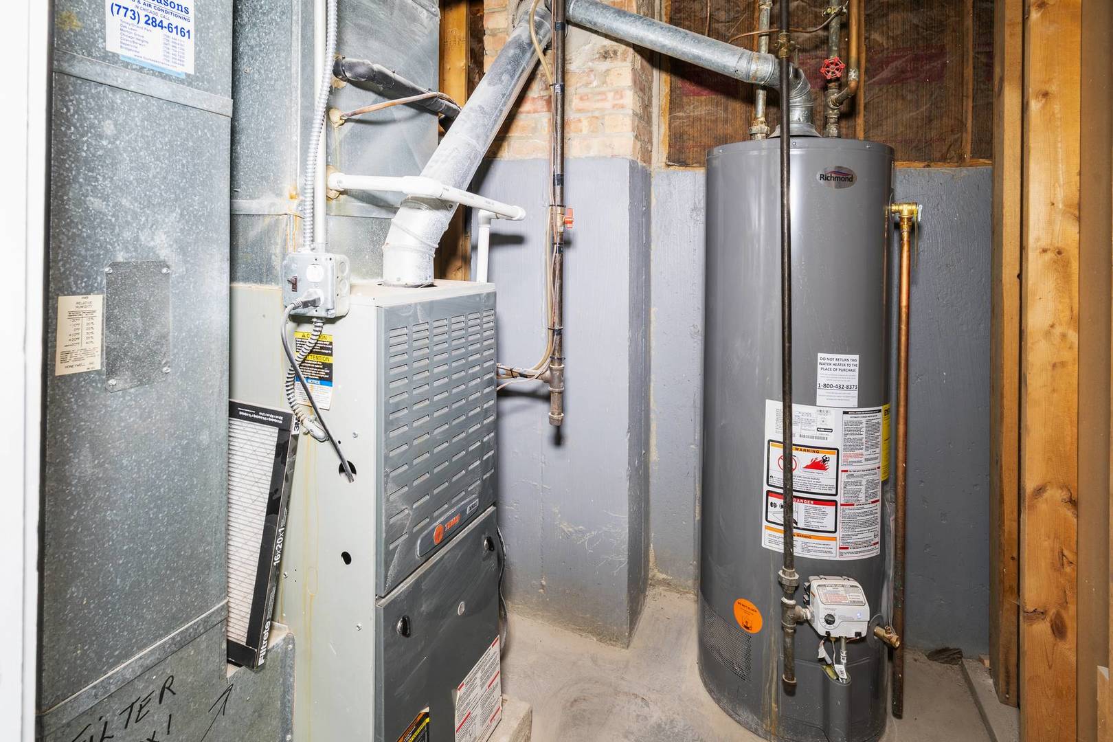 2206 W 81st Place, Chicago, IL 60620