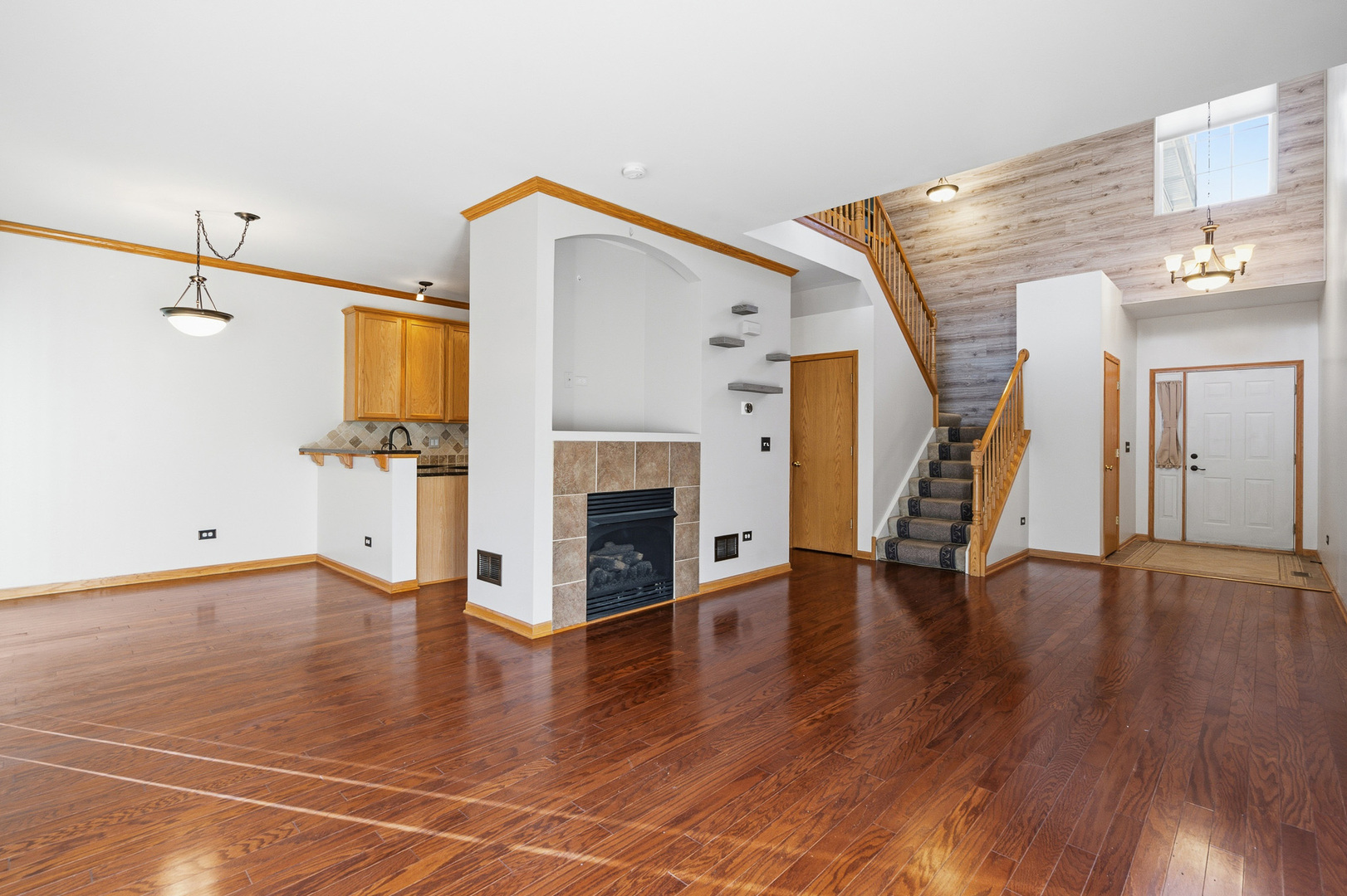 17656 S Gilbert Drive, Lockport, IL 60441