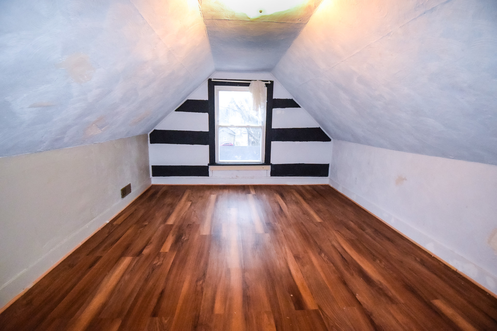 914 W Olive Street, Bloomington, IL 61701