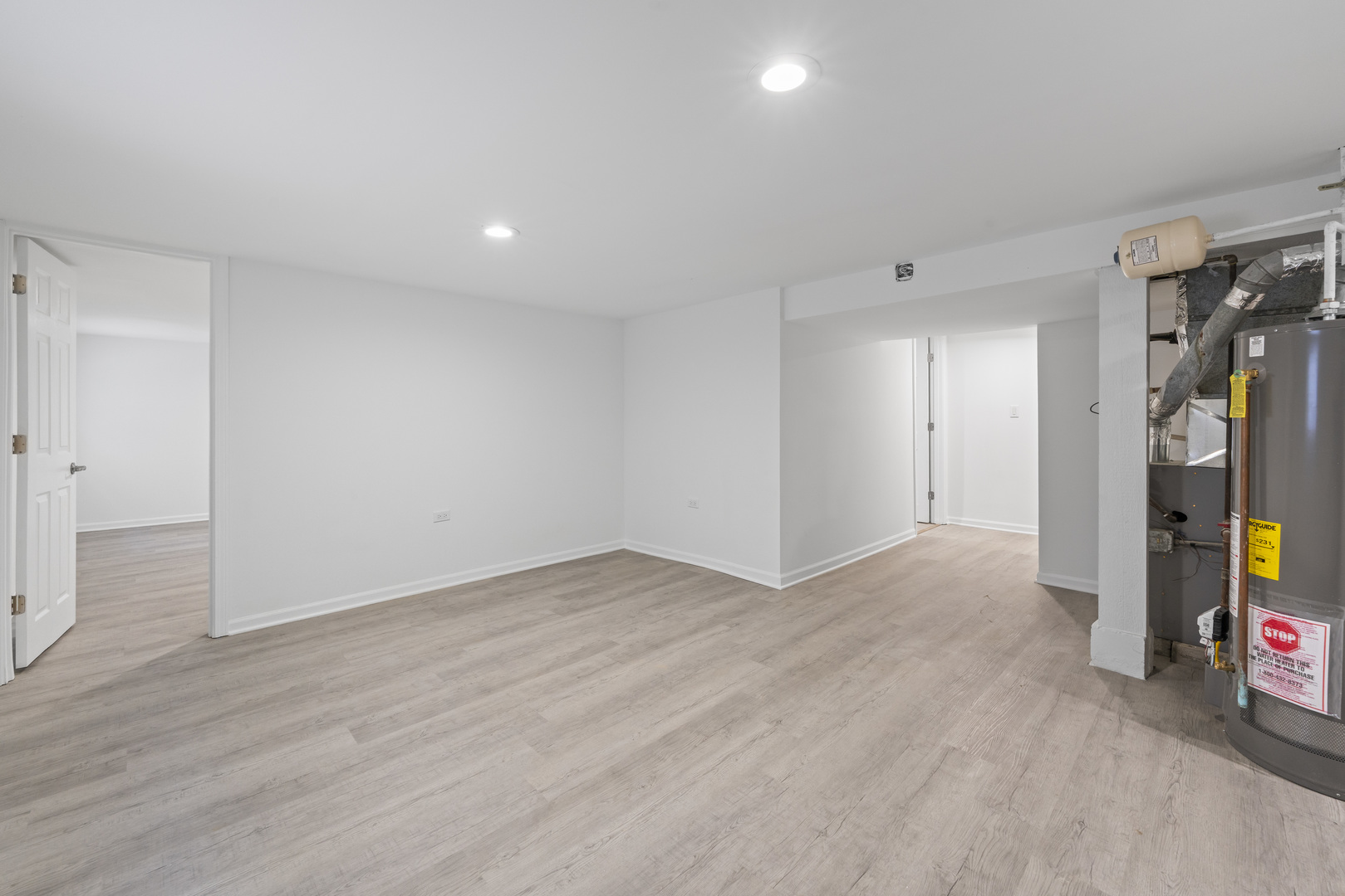 635 S 18th Avenue, Maywood, IL 60153