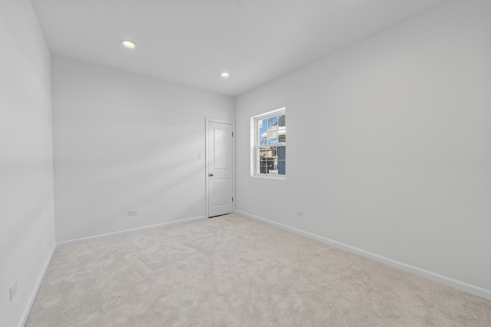 635 S 18th Avenue, Maywood, IL 60153