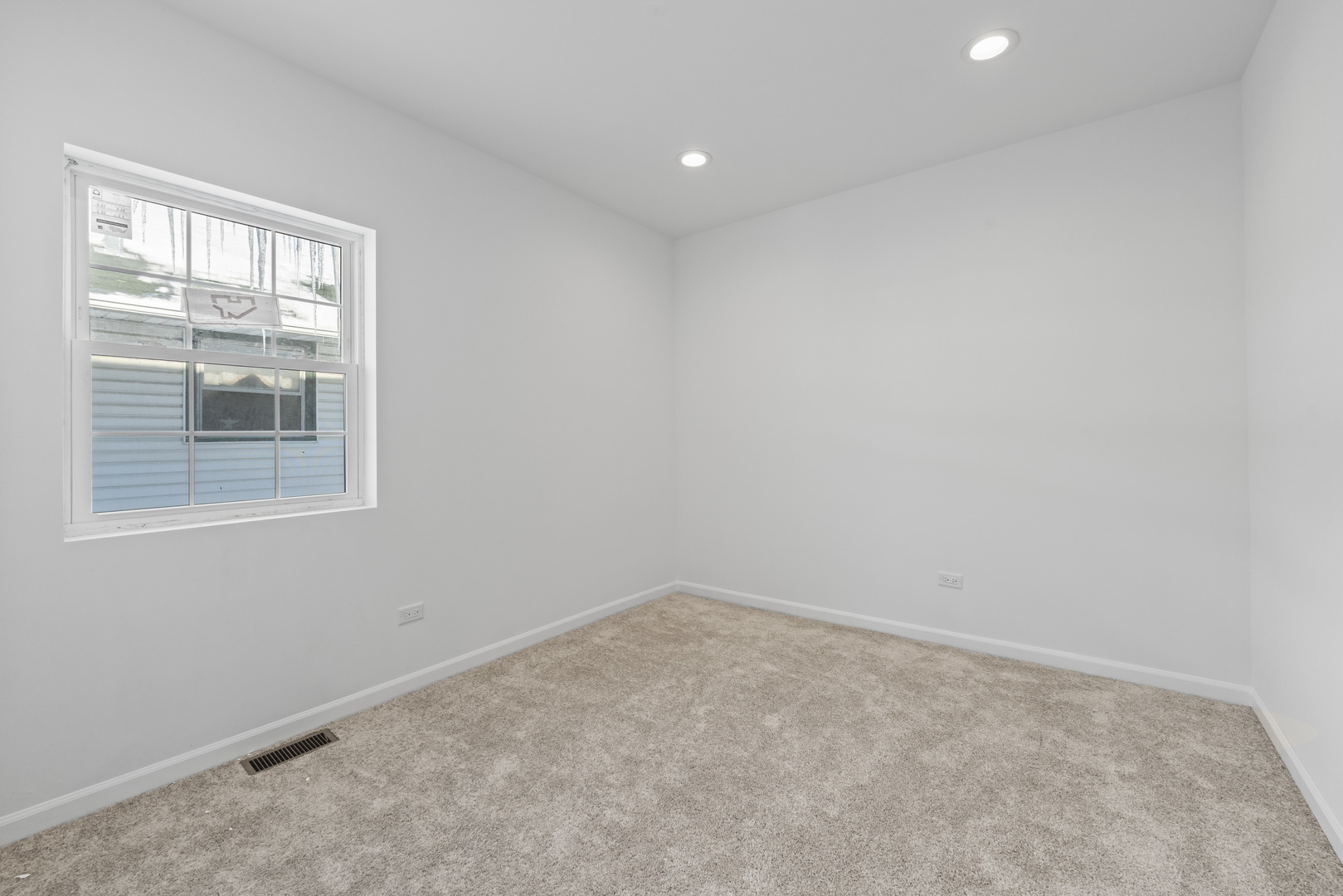 635 S 18th Avenue, Maywood, IL 60153