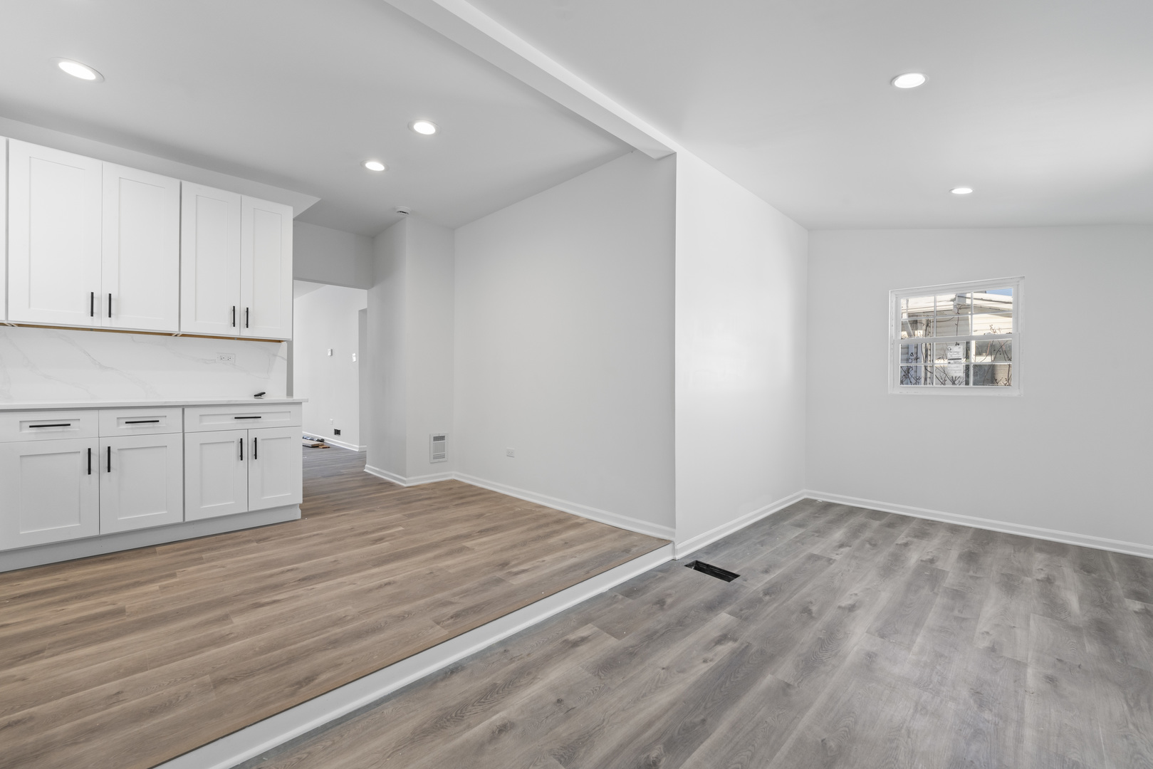 635 S 18th Avenue, Maywood, IL 60153