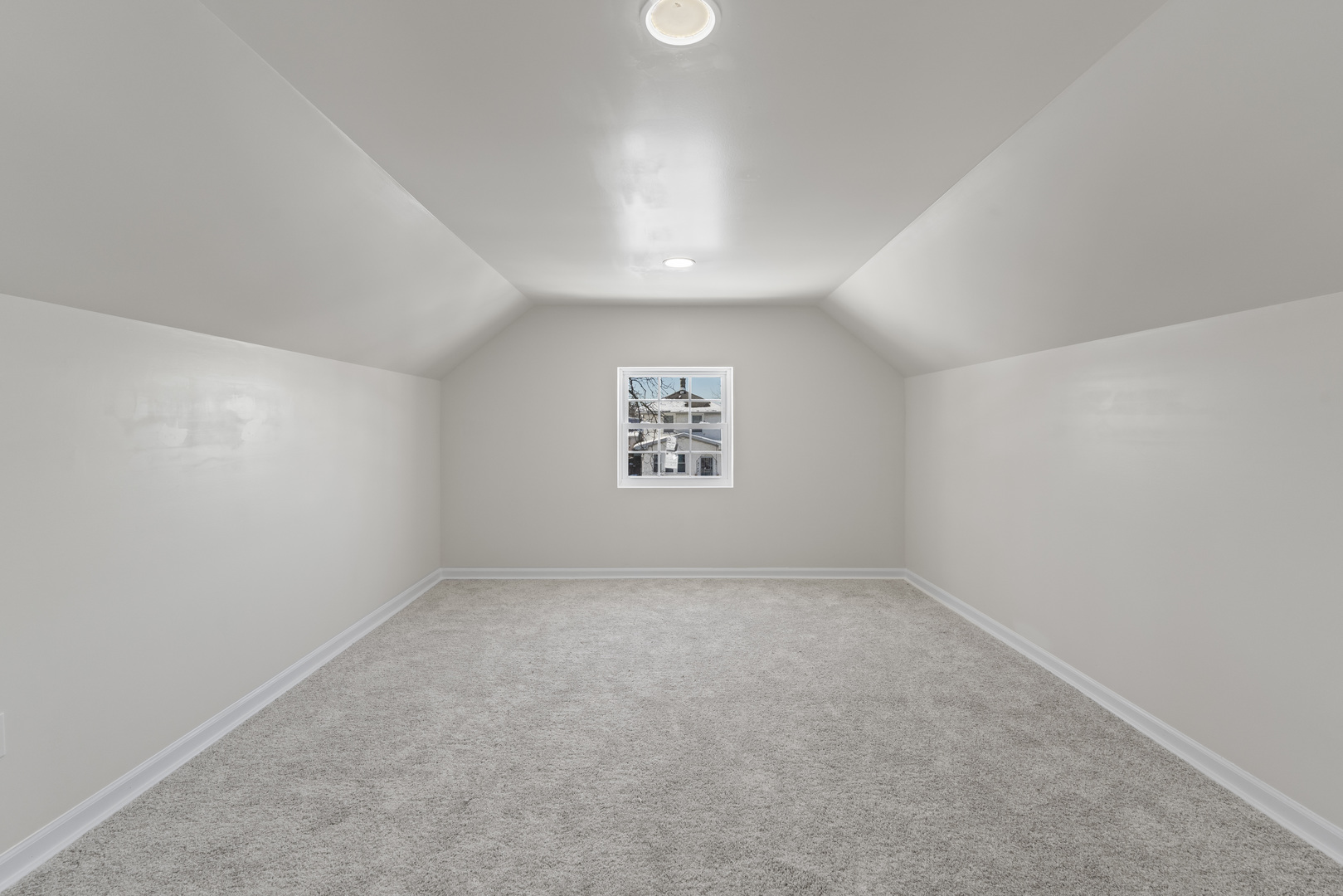 635 S 18th Avenue, Maywood, IL 60153