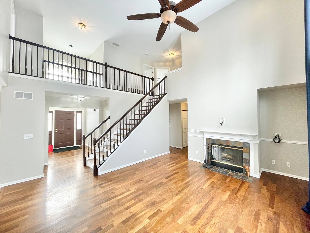 602 Pearces Ford Road, Oswego, IL 60543