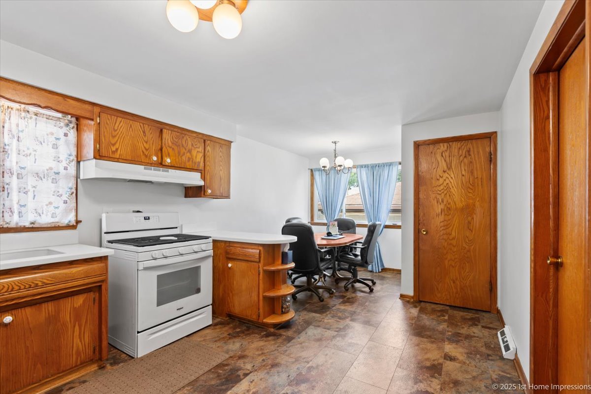 11214 S Sacramento Avenue, Chicago, IL 60655