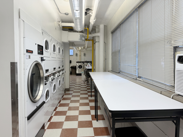 6301 N Sheridan Road #21E, Chicago, IL 60660