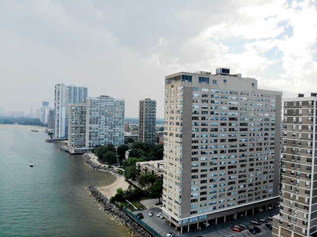 6301 N Sheridan Road #21E, Chicago, IL 60660