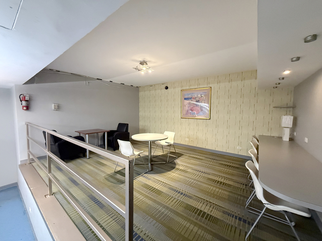 6301 N Sheridan Road #21E, Chicago, IL 60660