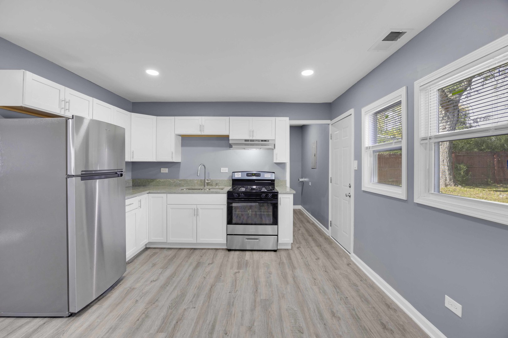 351 CONCORD Drive, Chicago Heights, IL 60411