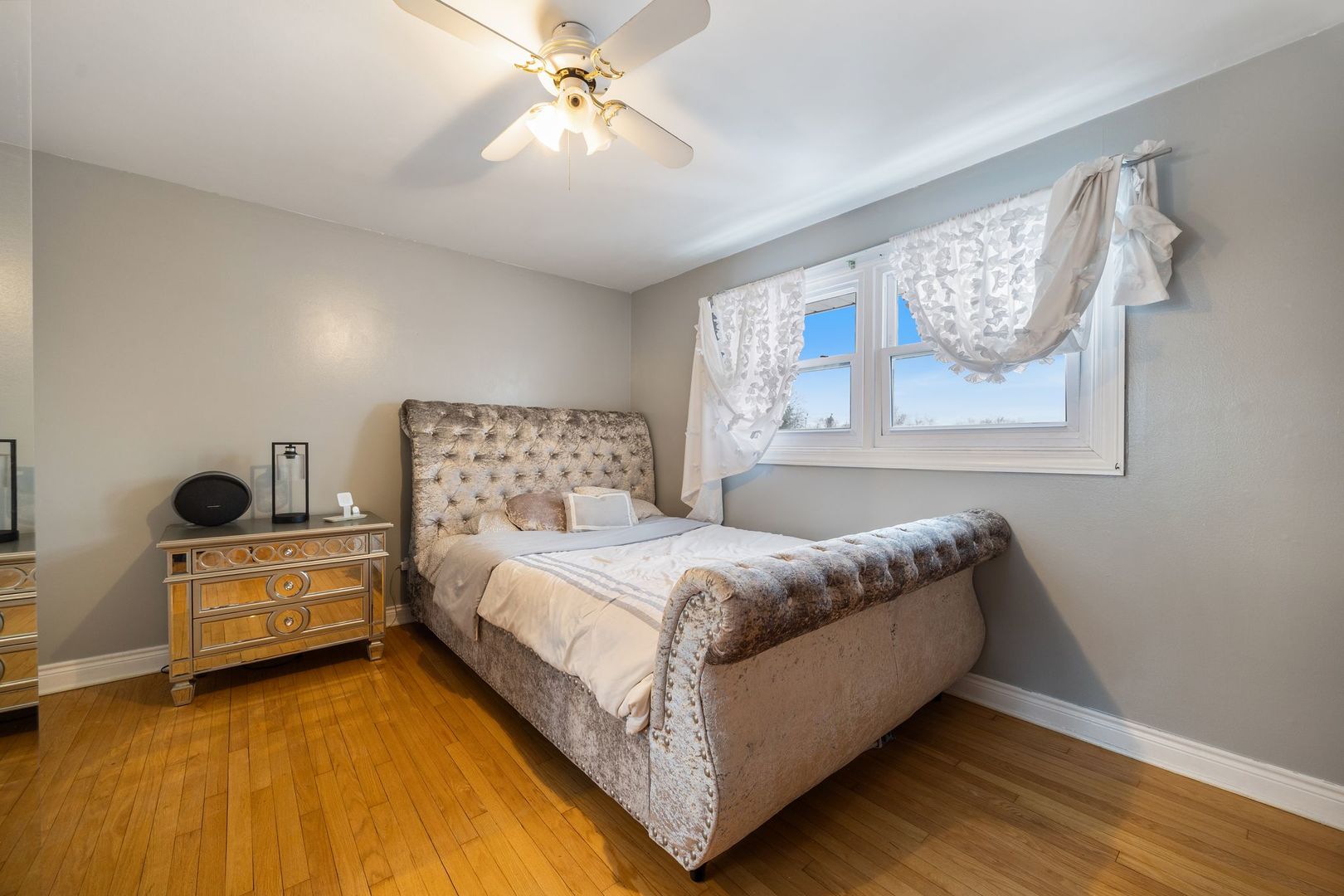 10043 S 84th Avenue, Palos Hills, IL 60465