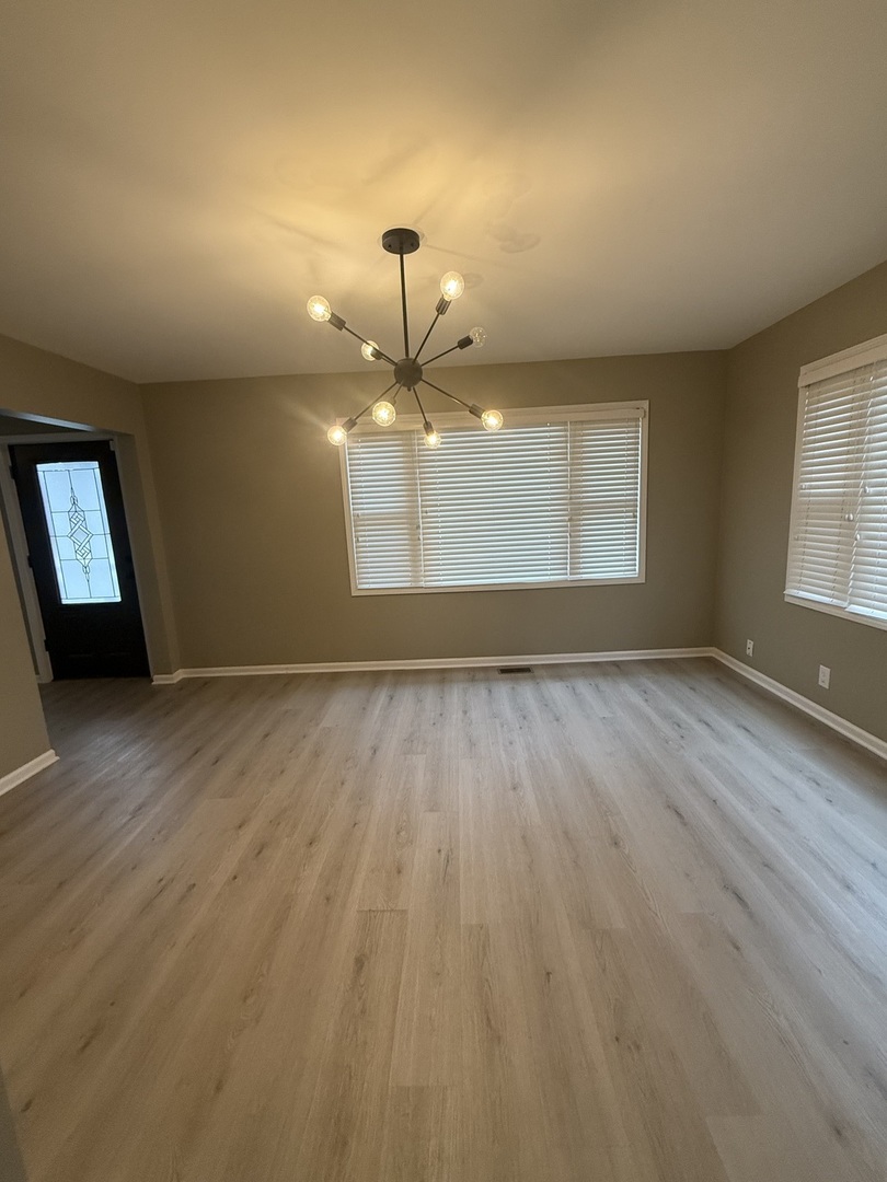 10S328 Jamie Lane, Willowbrook, IL 60527