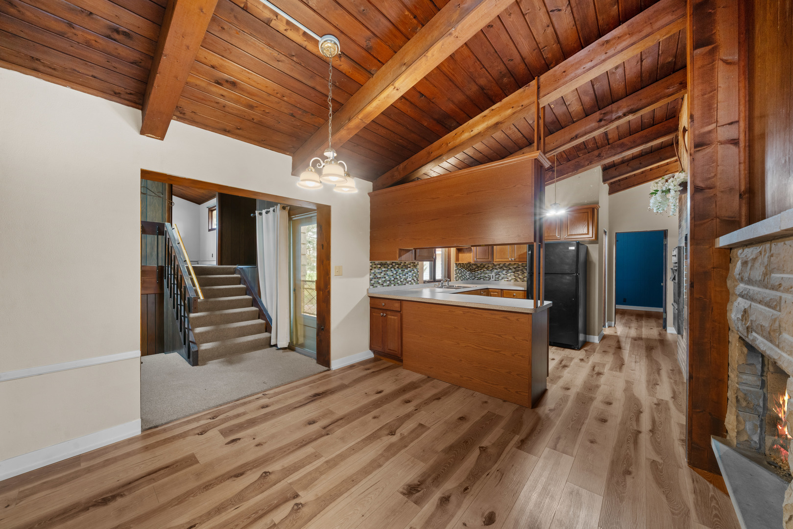 707 E Prairie Street, Plano, IL 60545