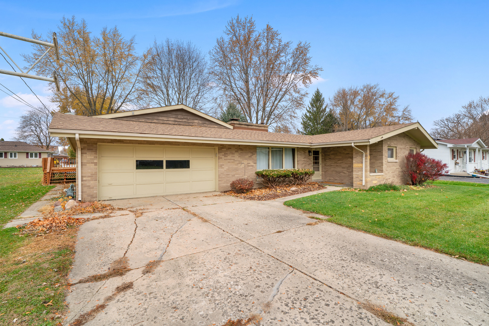 707 E Prairie Street, Plano, IL 60545