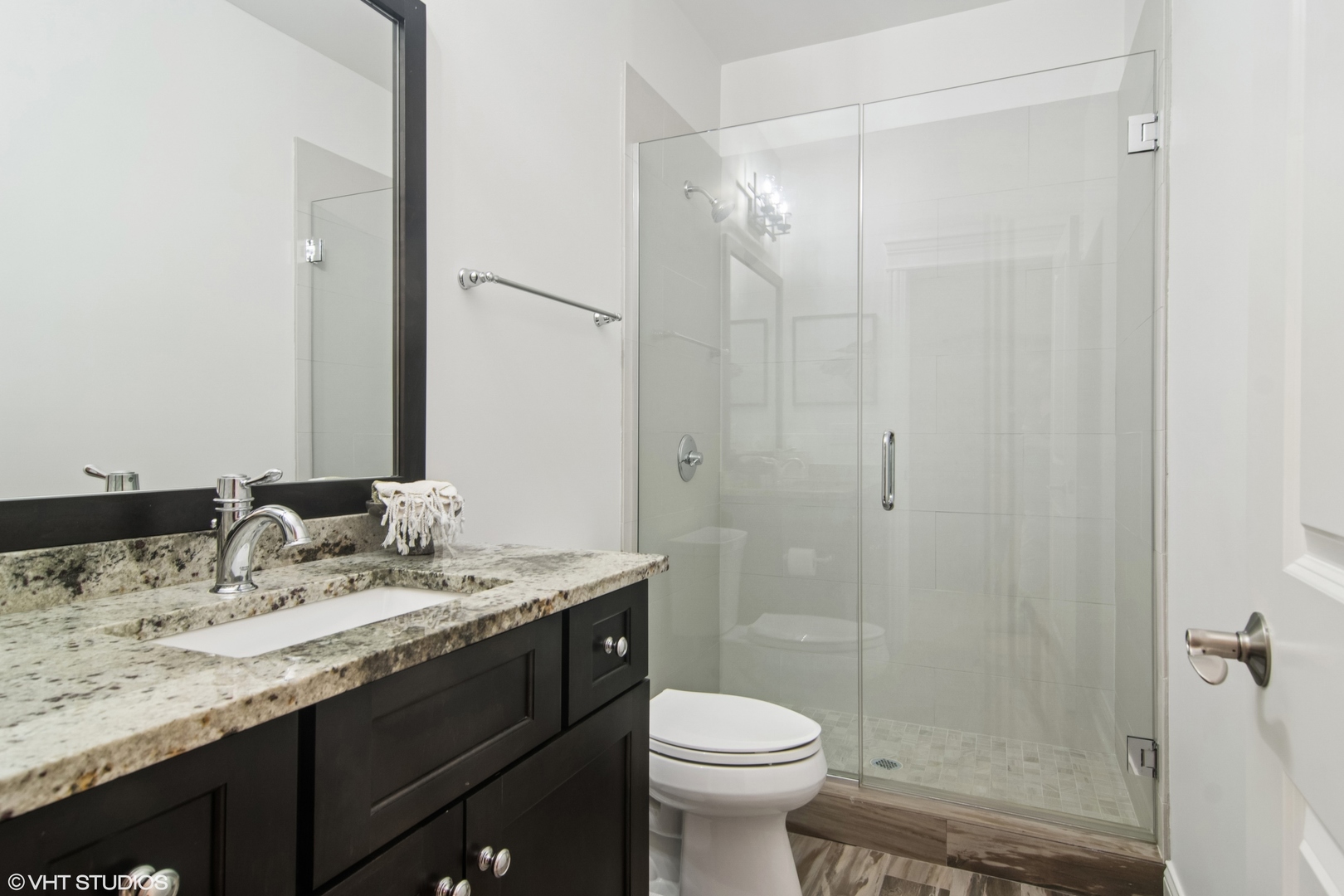 5744 W Ainslie Street, Chicago, IL 60630