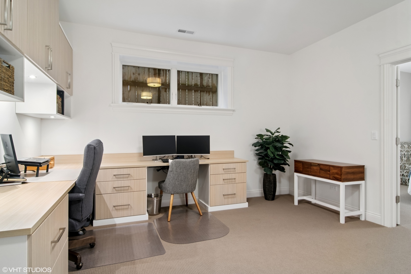 5744 W Ainslie Street, Chicago, IL 60630