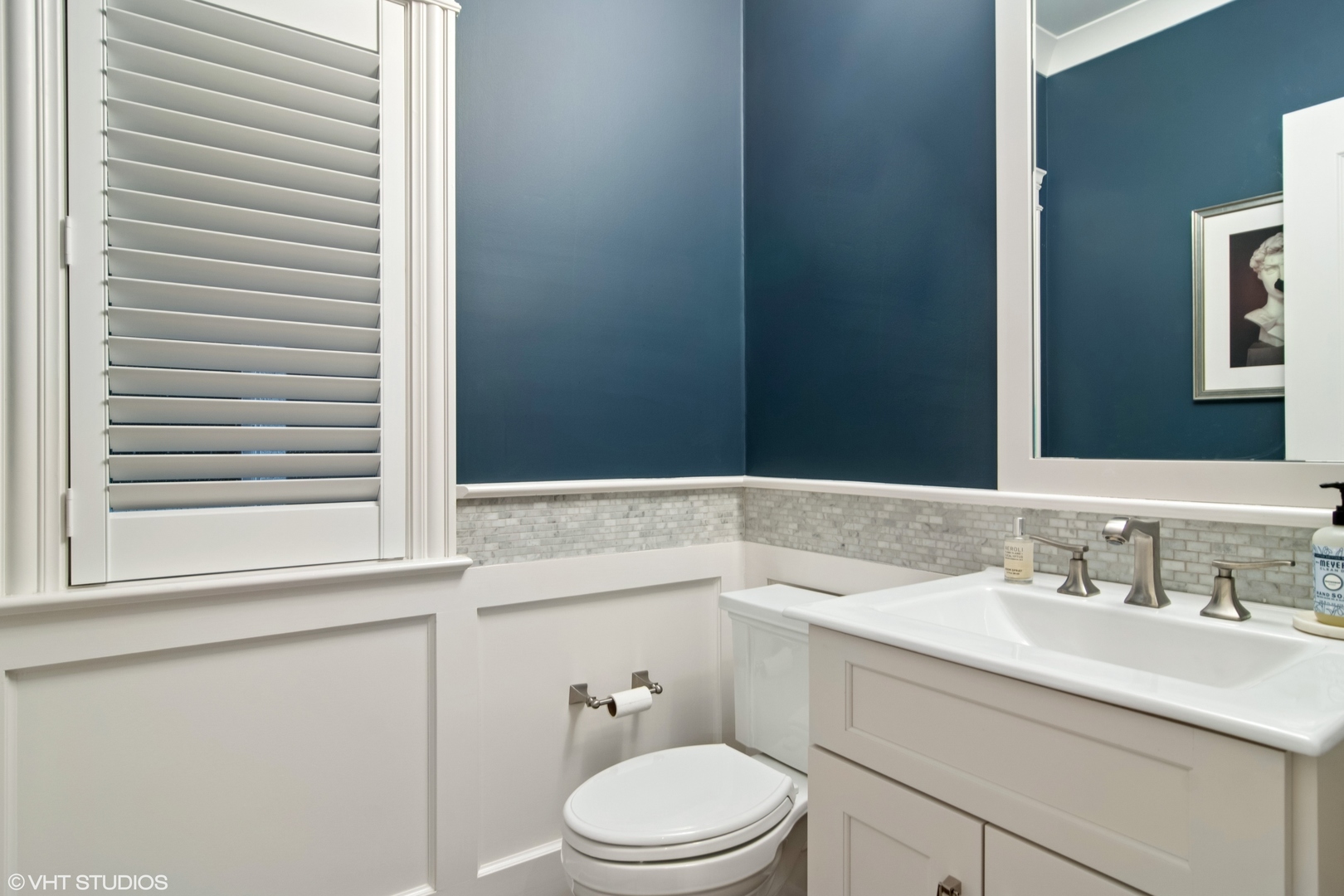 5744 W Ainslie Street, Chicago, IL 60630