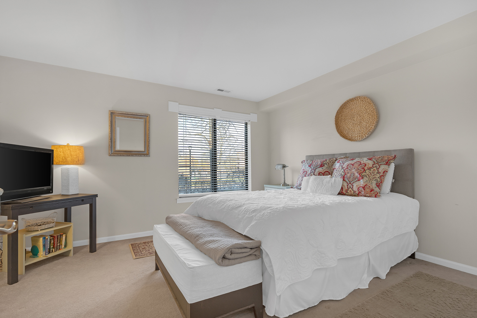 263 S Clubhouse Drive #110, Palatine, IL 60074