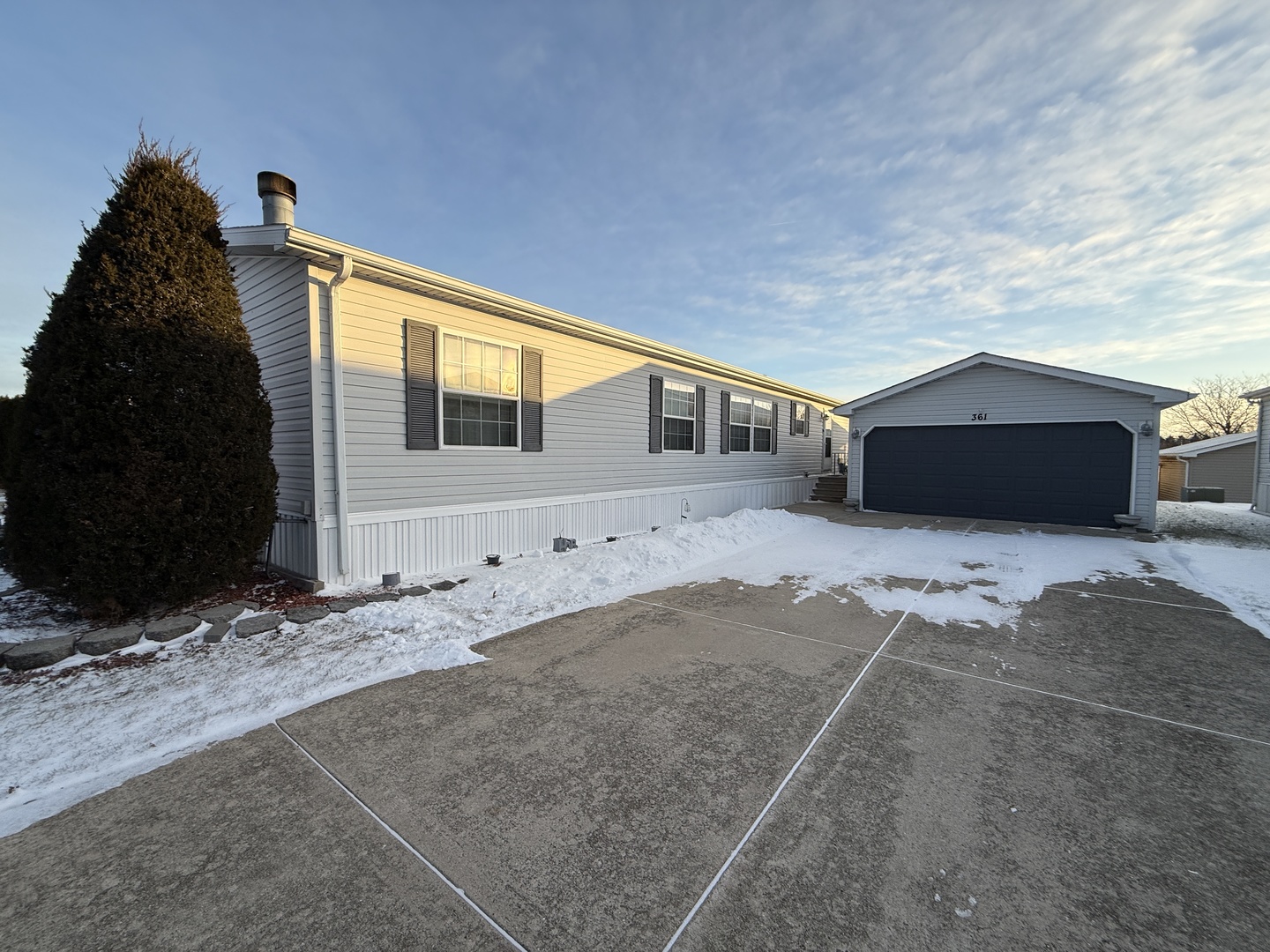 361 DAFFODIL Lane, Matteson, IL 60443