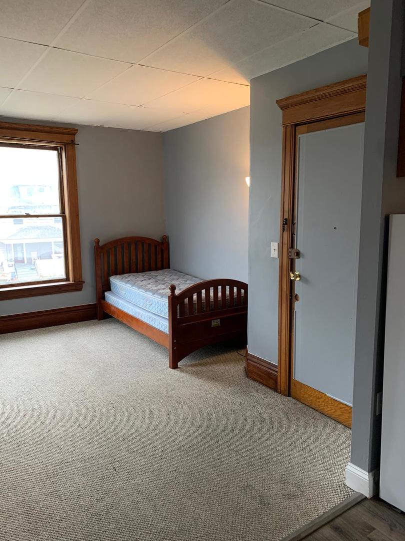 355 W New York Street #3, Aurora, IL 60506