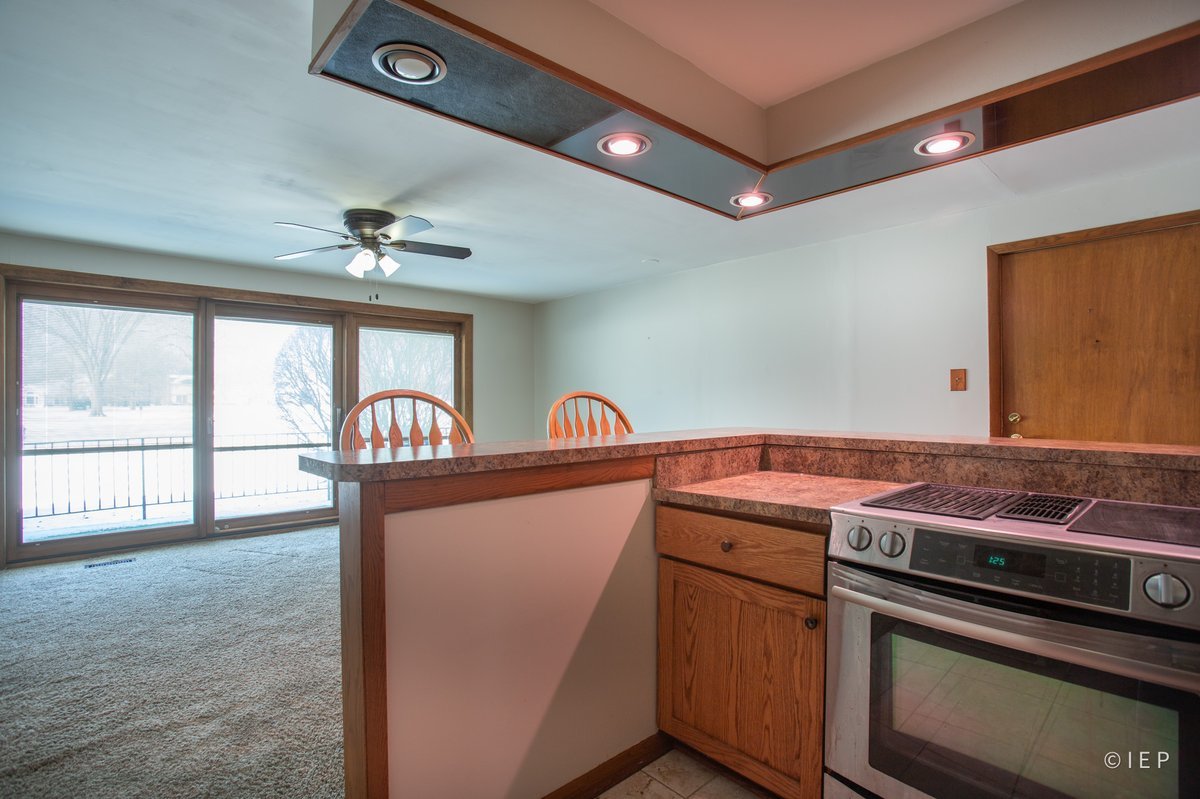 1133 Royal Saint George Drive #105, Naperville, IL 60563