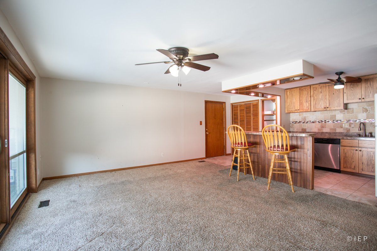 1133 Royal Saint George Drive #105, Naperville, IL 60563