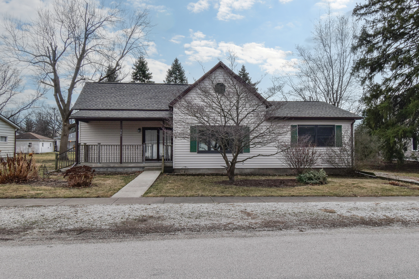 301 E Douglas Street, St. Joseph, IL 61873