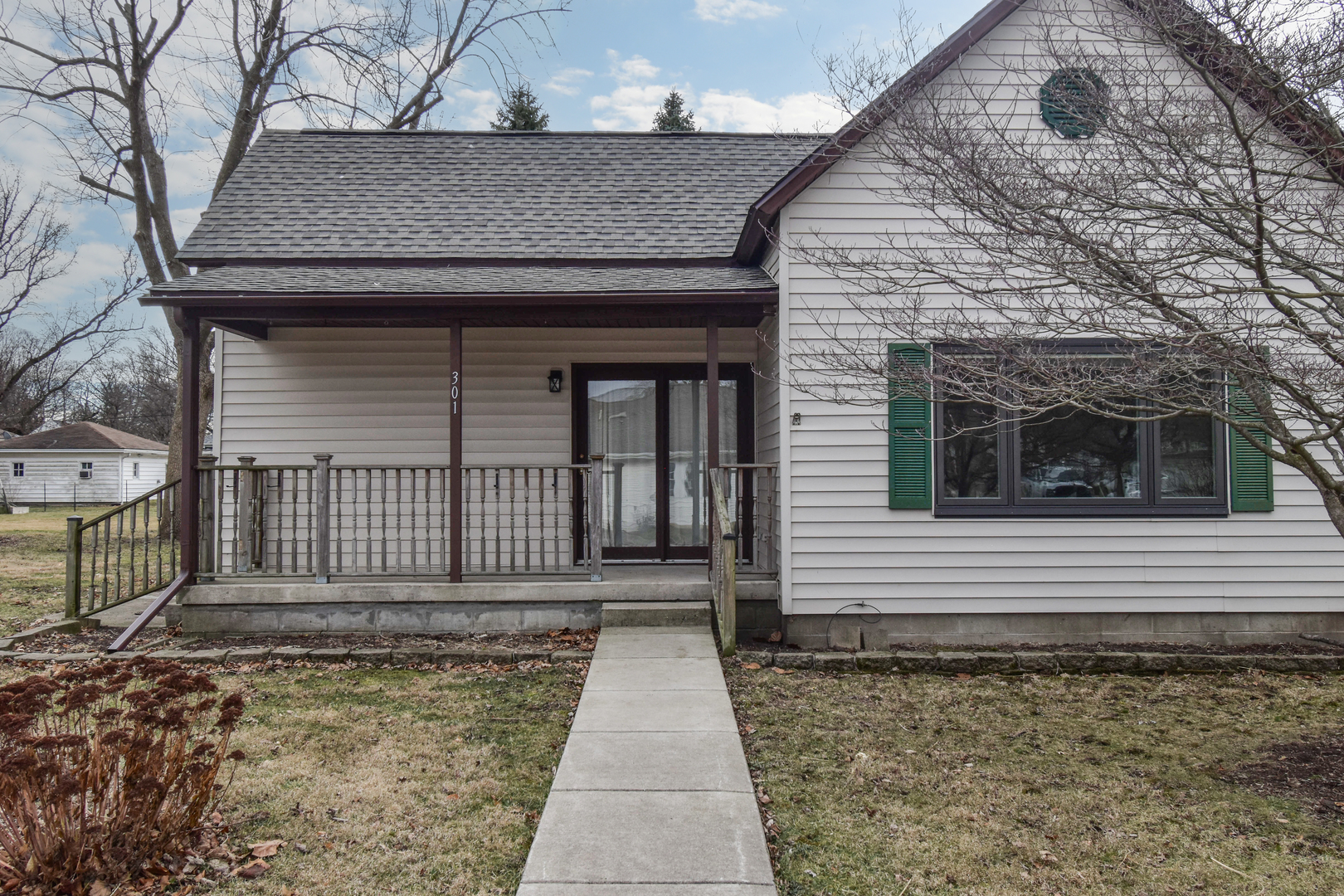 301 E Douglas Street, St. Joseph, IL 61873